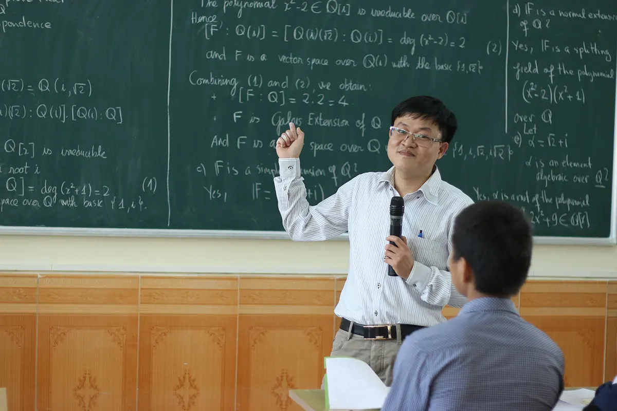 Học ngành toán học có làm giáo viên được không?